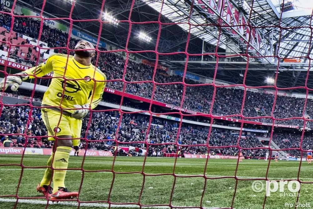 Onderzoek naar incidenten Ajax - Feyenoord van start