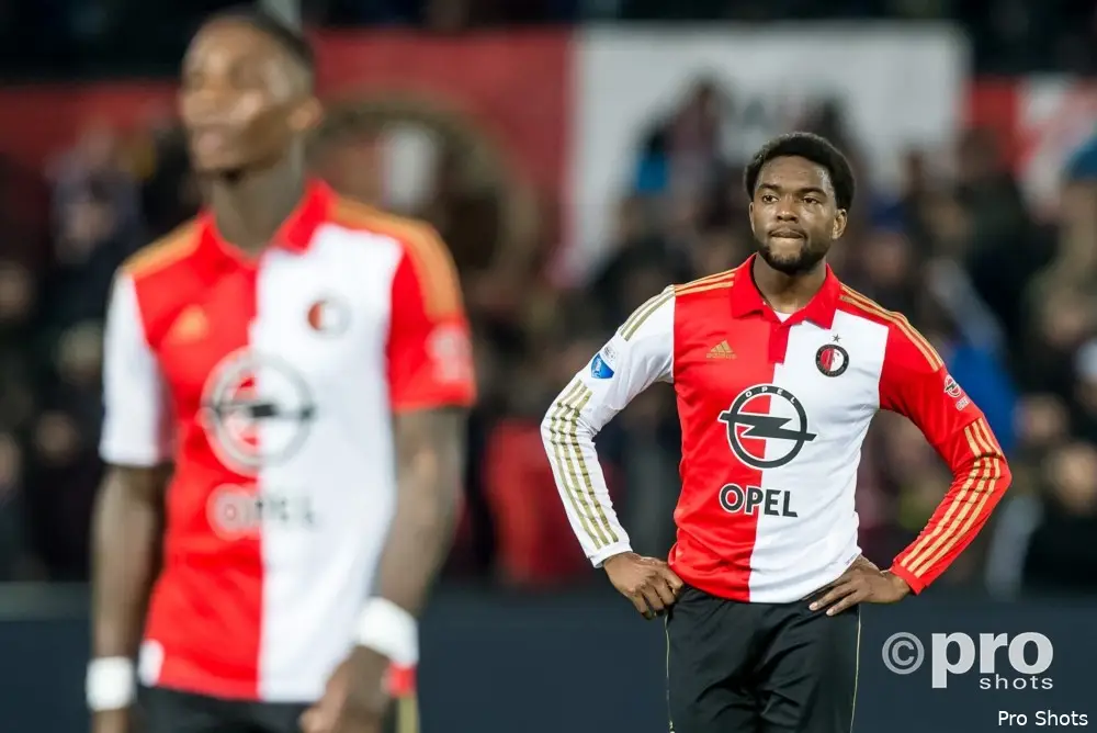 Vermoedelijke basiself: Nelom linksback, Elia op flank