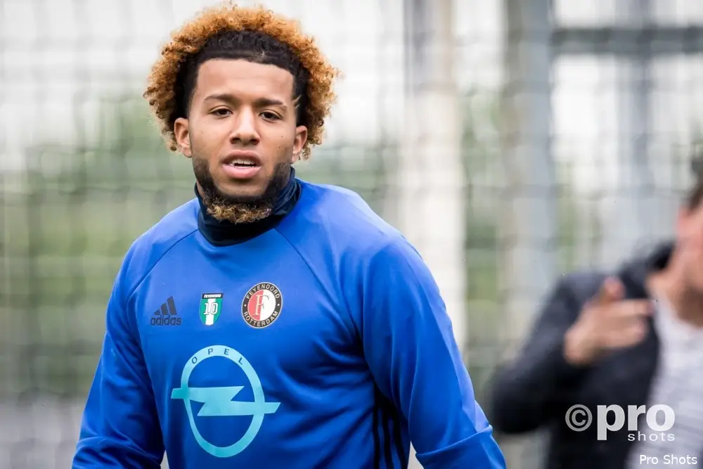VIDEO | Vilhena zet handtekening onder nieuw contract