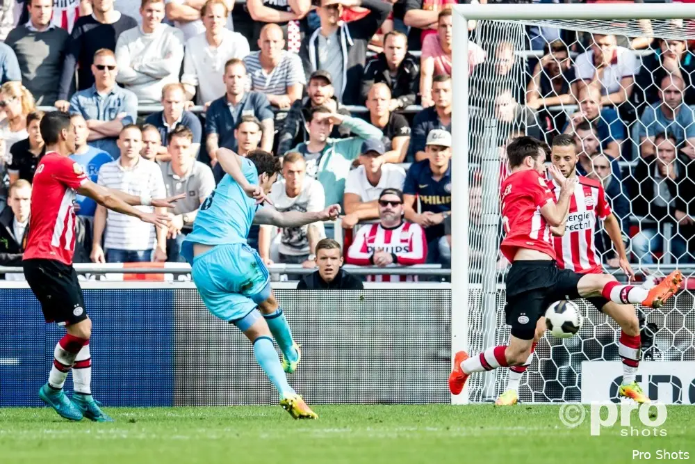 Eredivisie: Feyenoord stoomt door