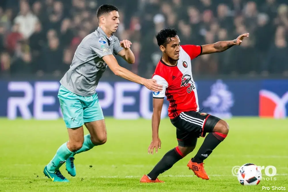 ''Tapia speelt alleen maar tegen grote sterren met Peru''