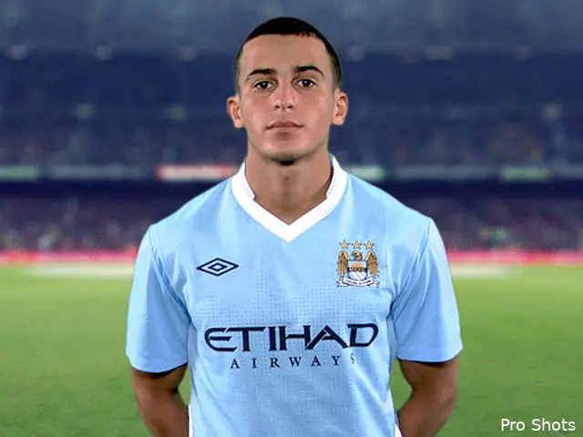 Elabdellaoui tekent nieuw contract bij City