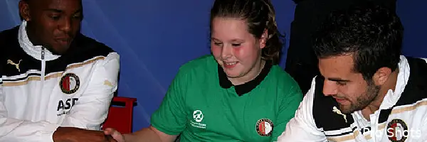 Trotse gezichten bij uitreiking certificaten Playing for Success