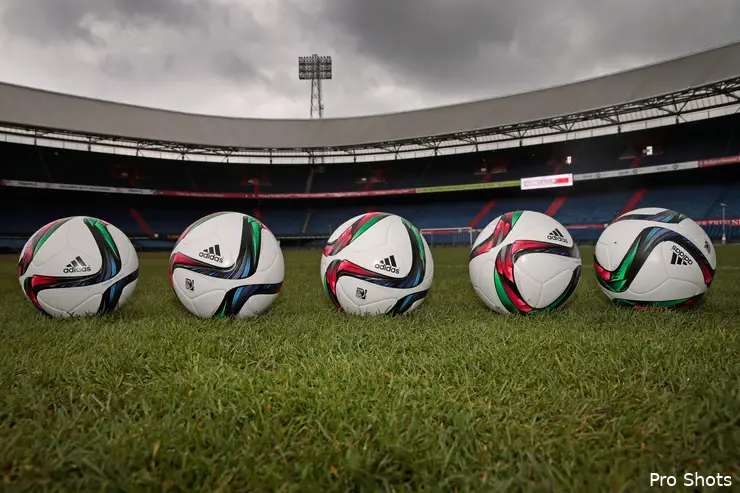Feyenoord start nieuwe competitie met adidas wedstrijdbal