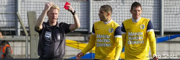 Kevin Blom fluit FC Twente - Feyenoord