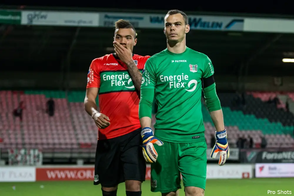 ‘Feyenoord wil doelman Delle bij vertrek Jones’