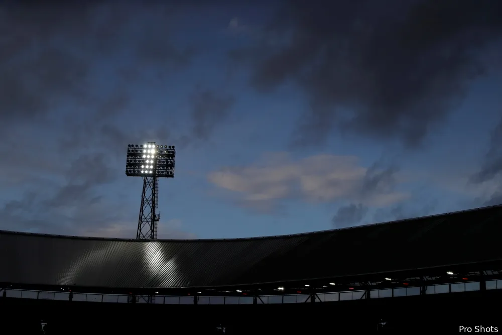 Michel van Egmond brengt ode aan De Kuip