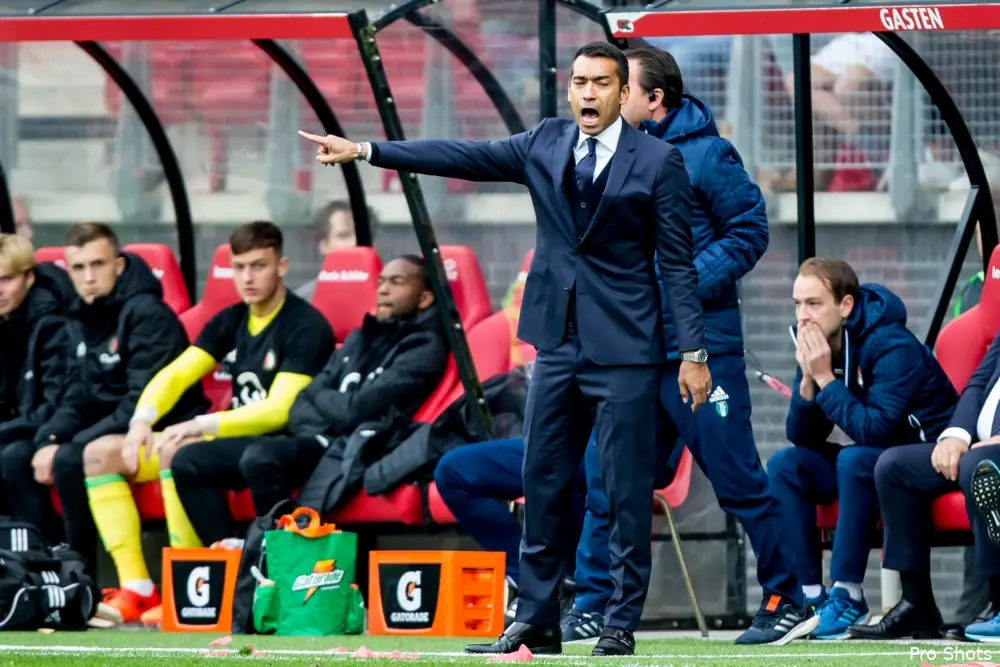Van Bronckhorst blij: ''Hebben het uitstekend gedaan''