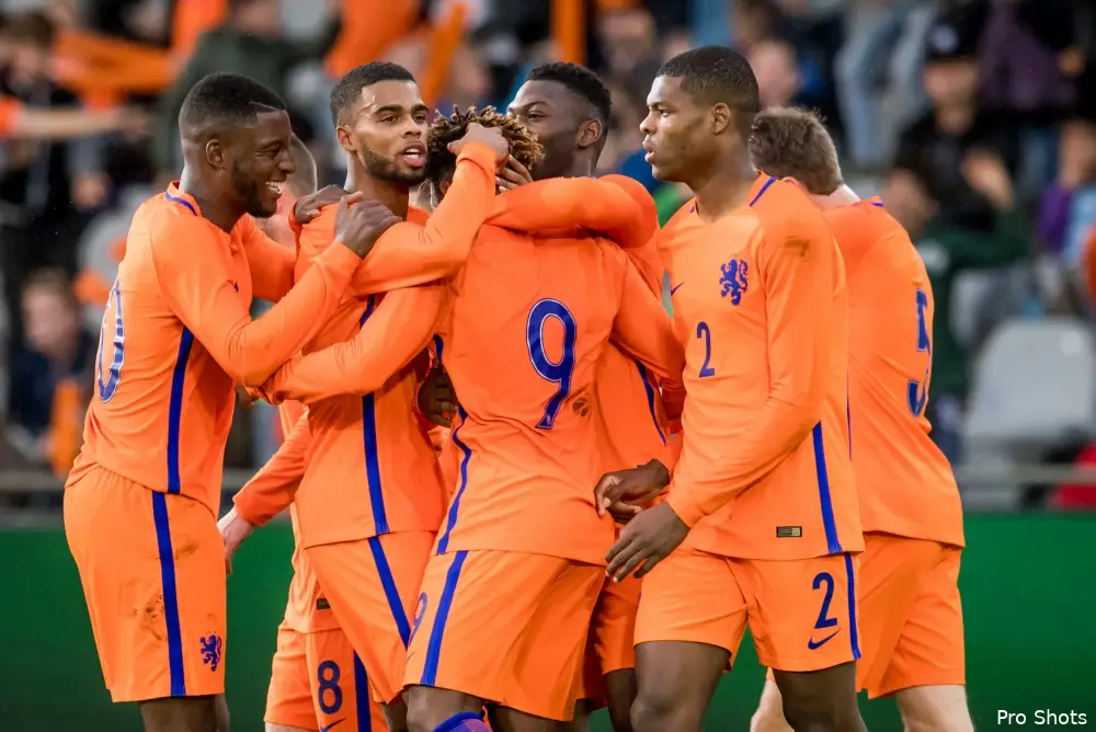 St. Juste loopt blessure op: ''Hoop dat het meevalt''