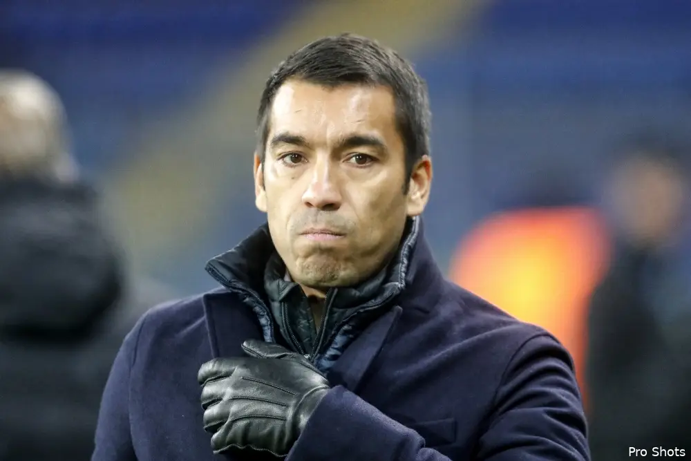 'Wenger ziet in Van Bronckhorst ideale opvolger'