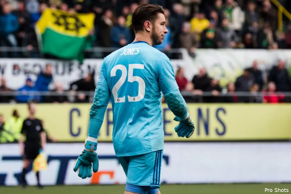 Hiele over toekomst Jones: ''De vraag is: wat wil Feyenoord?''