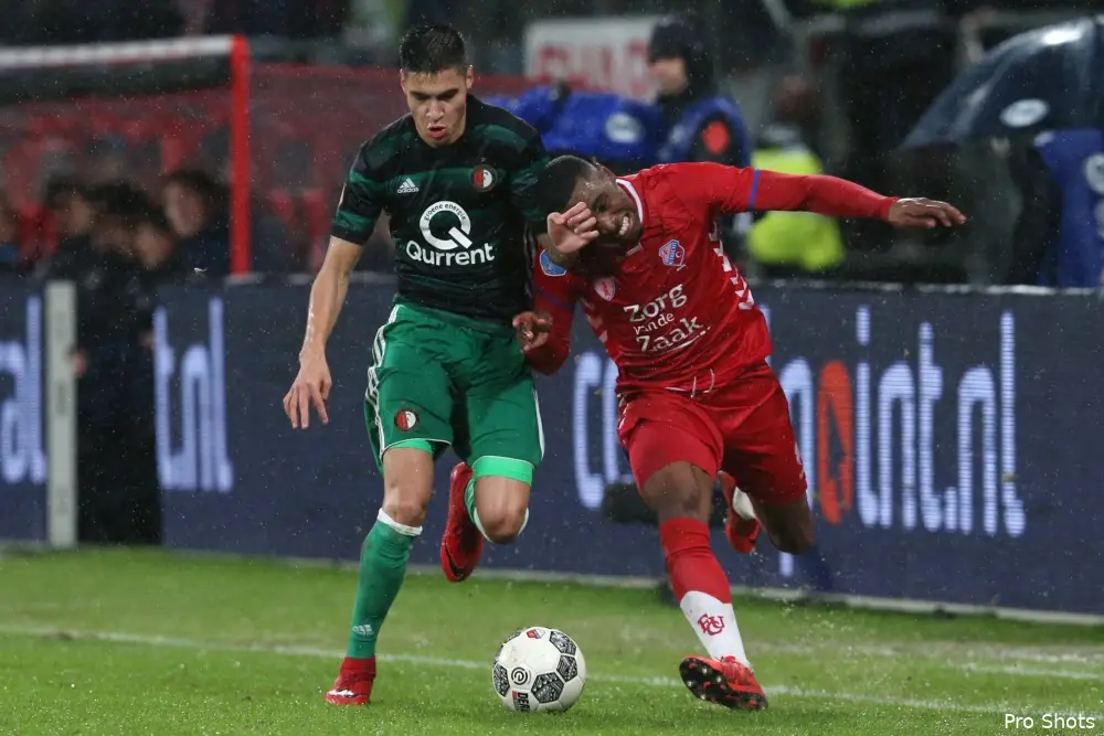 Tapia gewisseld vanwege blessure, Nieuwkoop niet fit