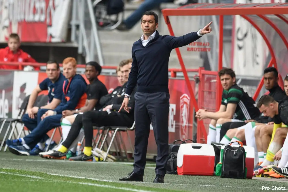 Van Bronckhorst: ''Goed om groep bij elkaar te hebben''
