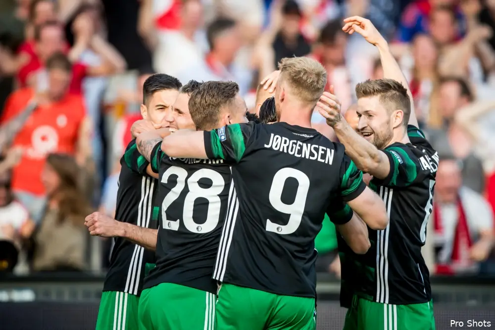 Van Bronckhorst: ''Dit zijn de mooiste momenten als coach''