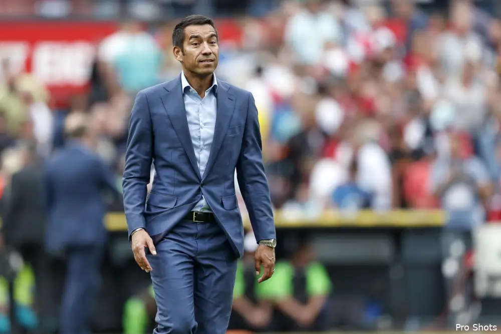 Van Bronckhorst: ''Heel blij met de punten''