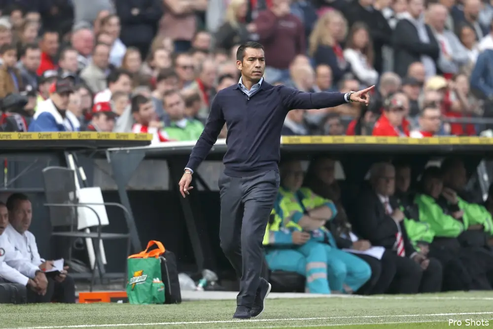 Van Bronckhorst: ''Moeilijk om afscheid te nemen''