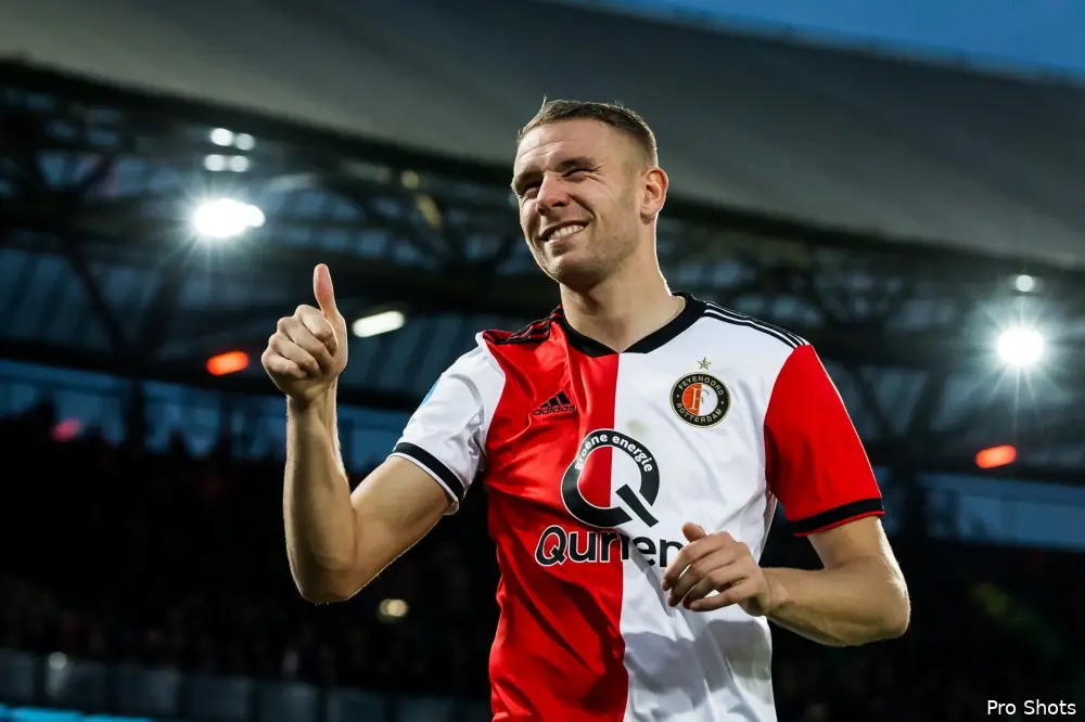 Van Hanegem: ''Zo krijg je ook het stadion achter je als elftal''