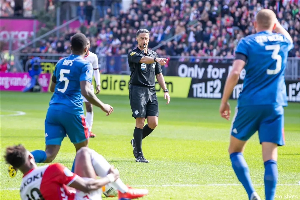 Gözübüyük fluit PEC Zwolle - Feyenoord