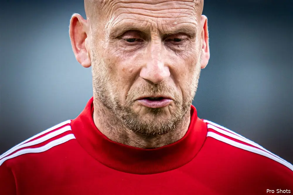 ''Je kan Stam niet met dit elftal de eredivisie in sturen''