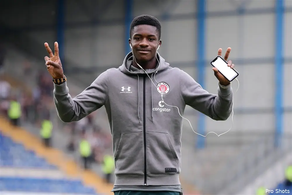 Conteh mag aansluiten bij Feyenoord