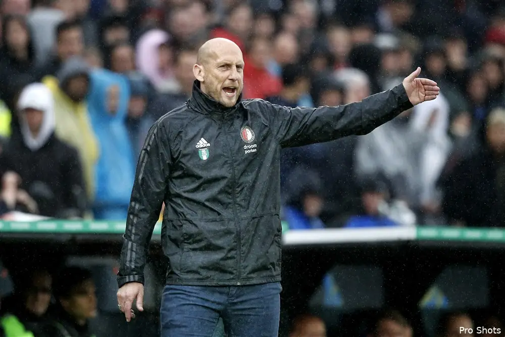 Stam: ''We moeten niet als een gek naar voren gaan''