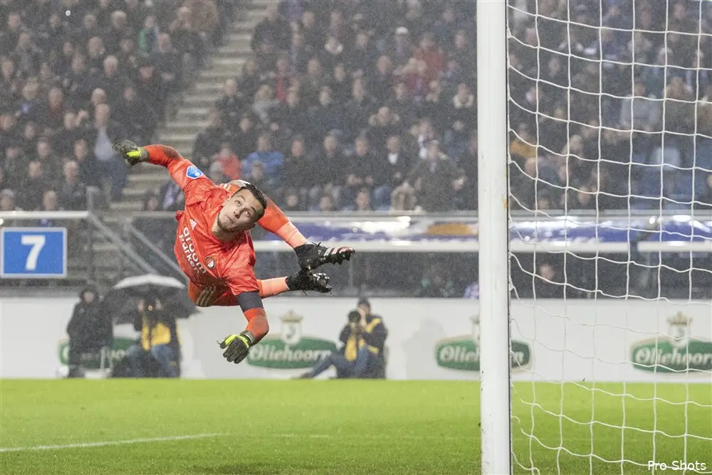 Lof voor Bijlow: ''Voor een jonge keeper een grote pre''