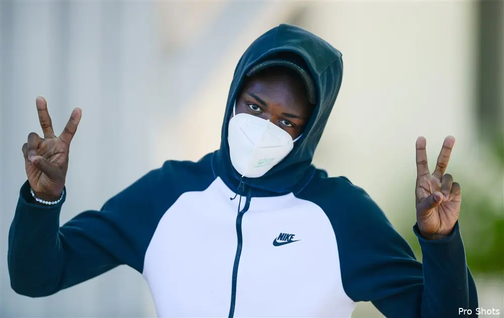 'Christian Conteh kampt met een lichte blessure'