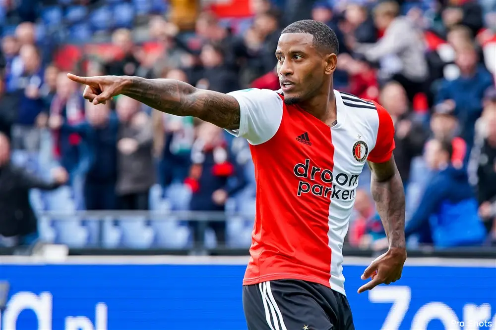 Narsingh: ''Veel met Robin van Persie geoefend op afwerken''