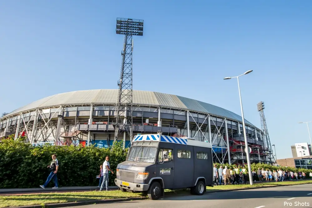 Extra veiligheidsmaatregelen bij Feyenoord