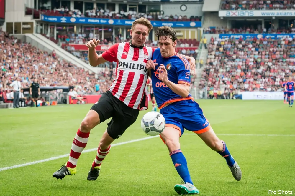 De Jong: ''Het is anders spelen in De Kuip''