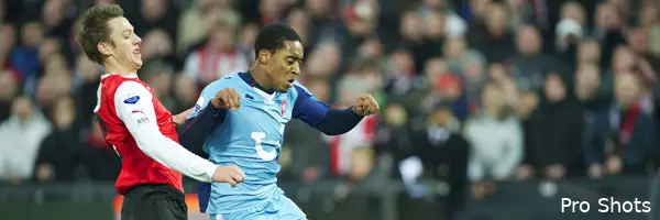 Leroy Fer feliciteert Feyenoord