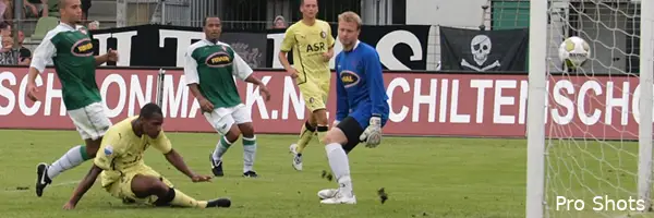 Feyenoord boekt eenvoudige zege in Dordrecht