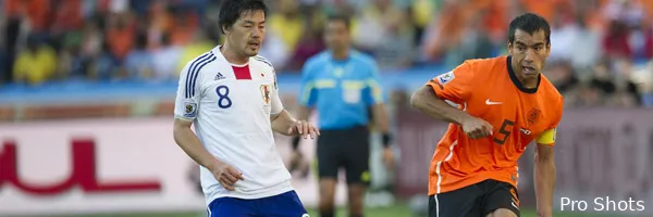 Van Bronckhorst in actie tegen racisme