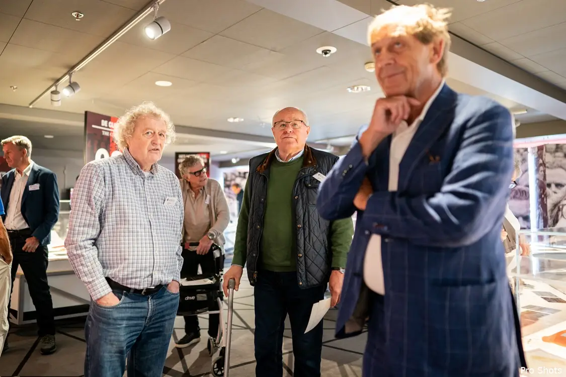 Helden van 1970 bezoeken tentoonstelling Feyenoord Museum