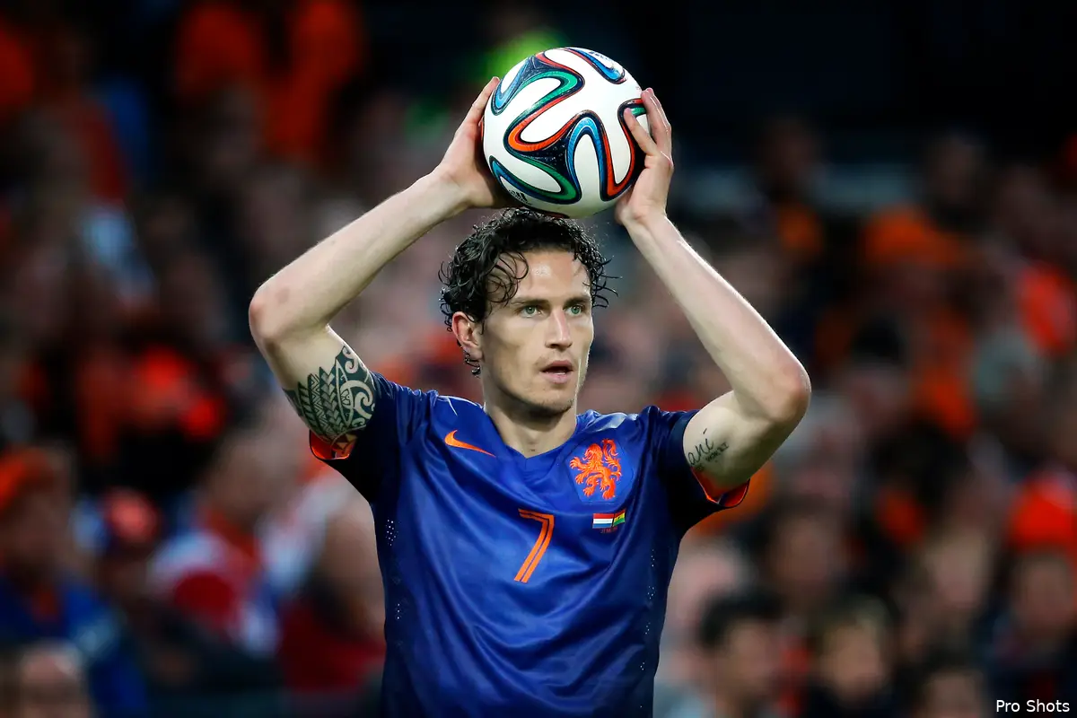 Van Gaal kiest voor Verhaegh: 'Dat was een klap'