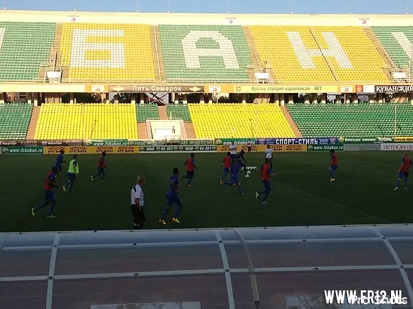Besloten training in aanloop naar duel met Kuban