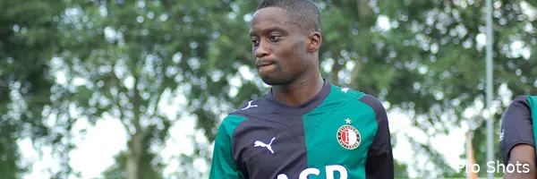 Slory (29) stopt per direct met voetballen