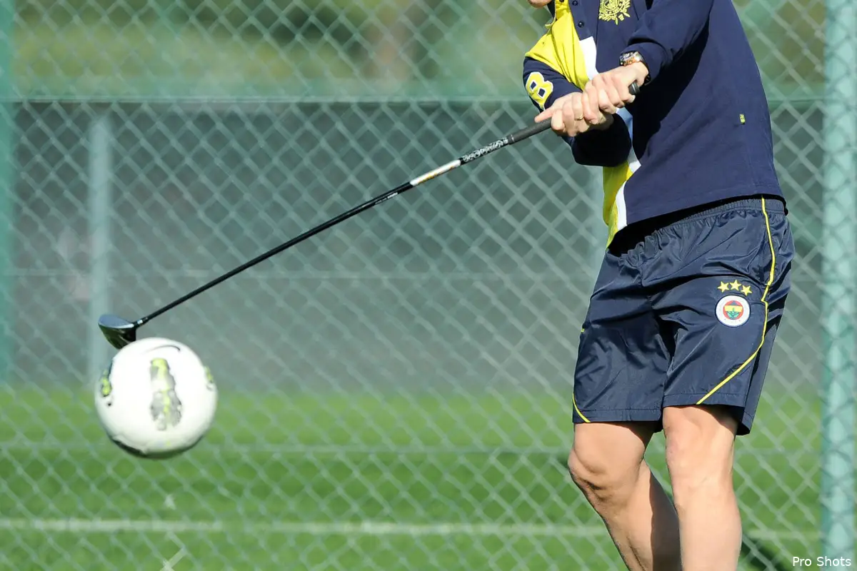 Tegenvallende Kuijt onder druk bij zijn club Fenerbahçe