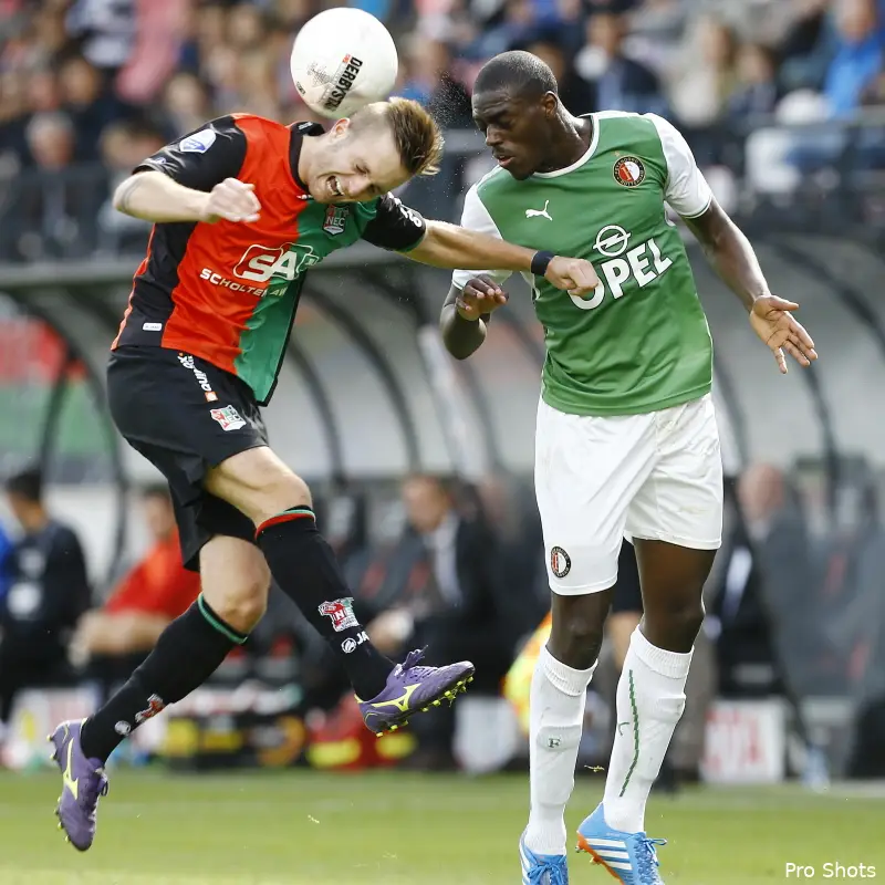 Kevin Blom fluit NEC - Feyenoord