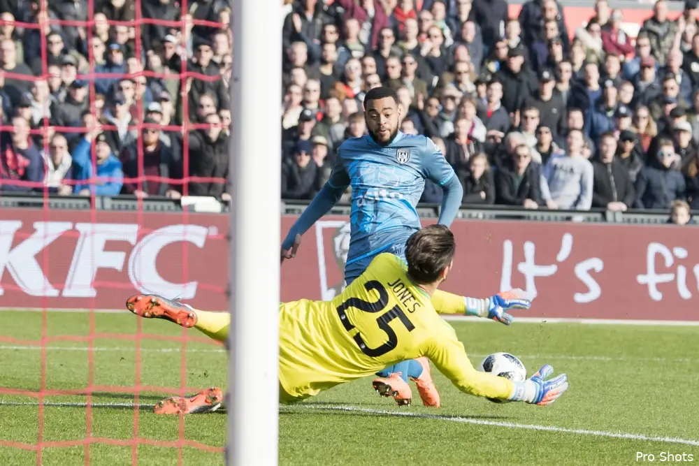 Jones sprak met Van Marwijk over nationaal elftal Australië