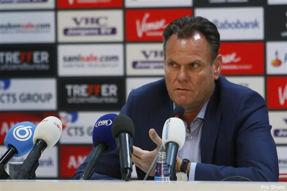 'Gesprekken met Slot lekten via Feyenoord uit naar Eenhoorn'
