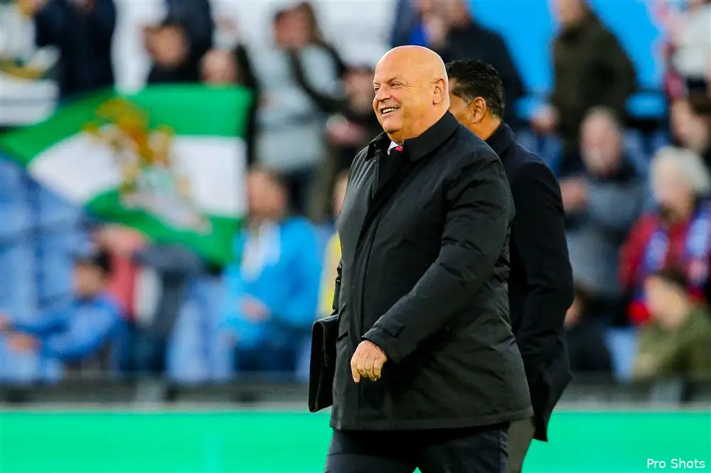 VIDEO | Prachtige woorden voor teammanager bij afscheid