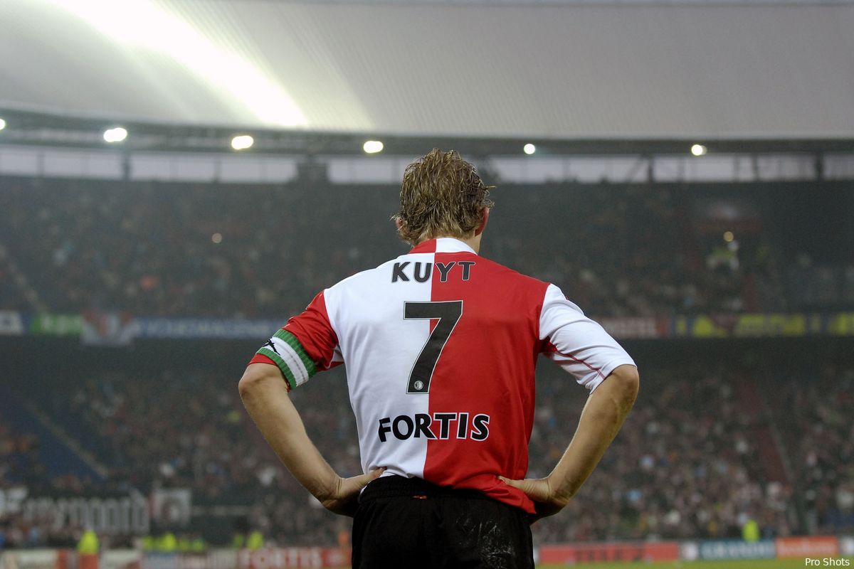 'Kuyt levert twee miljoen in voor terugkeer naar Feyenoord'