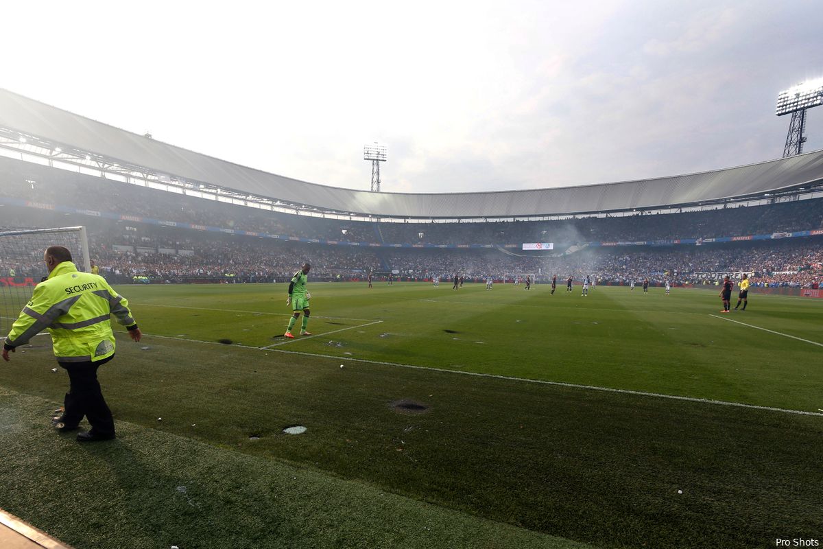 Van Hanegem eist excuses: 'Stadion is ontheiligd'