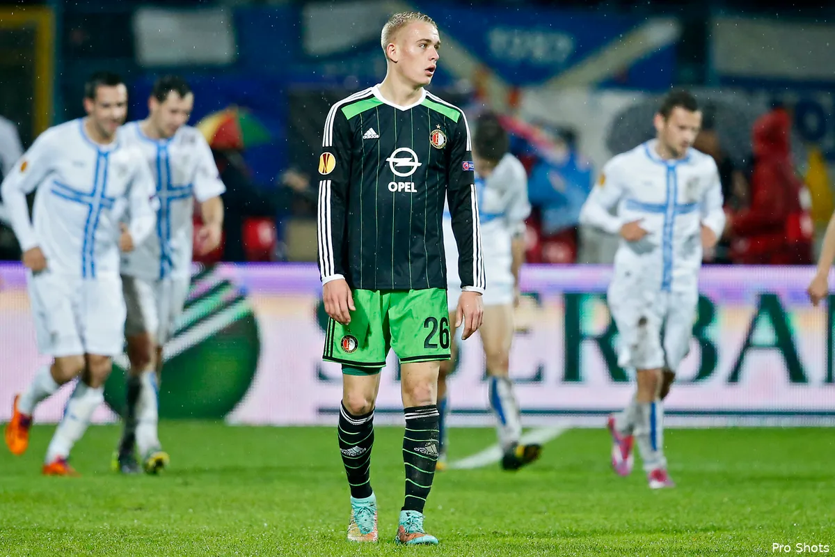 Karsdorp heeft zitten janken: 'Laat mijn team in de steek'