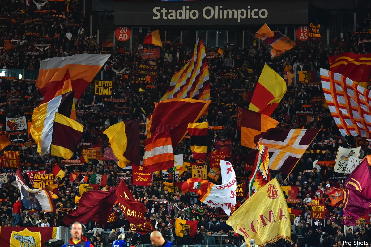 "In Rome supporters beschermen tegen Italiaanse messentrekkers"