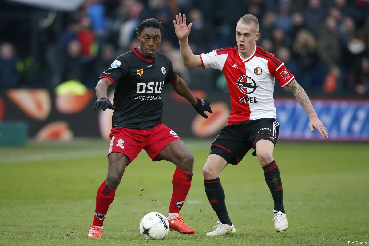 Karsdorp helemaal om: ''Ik ben nu rechtsback van Feyenoord''