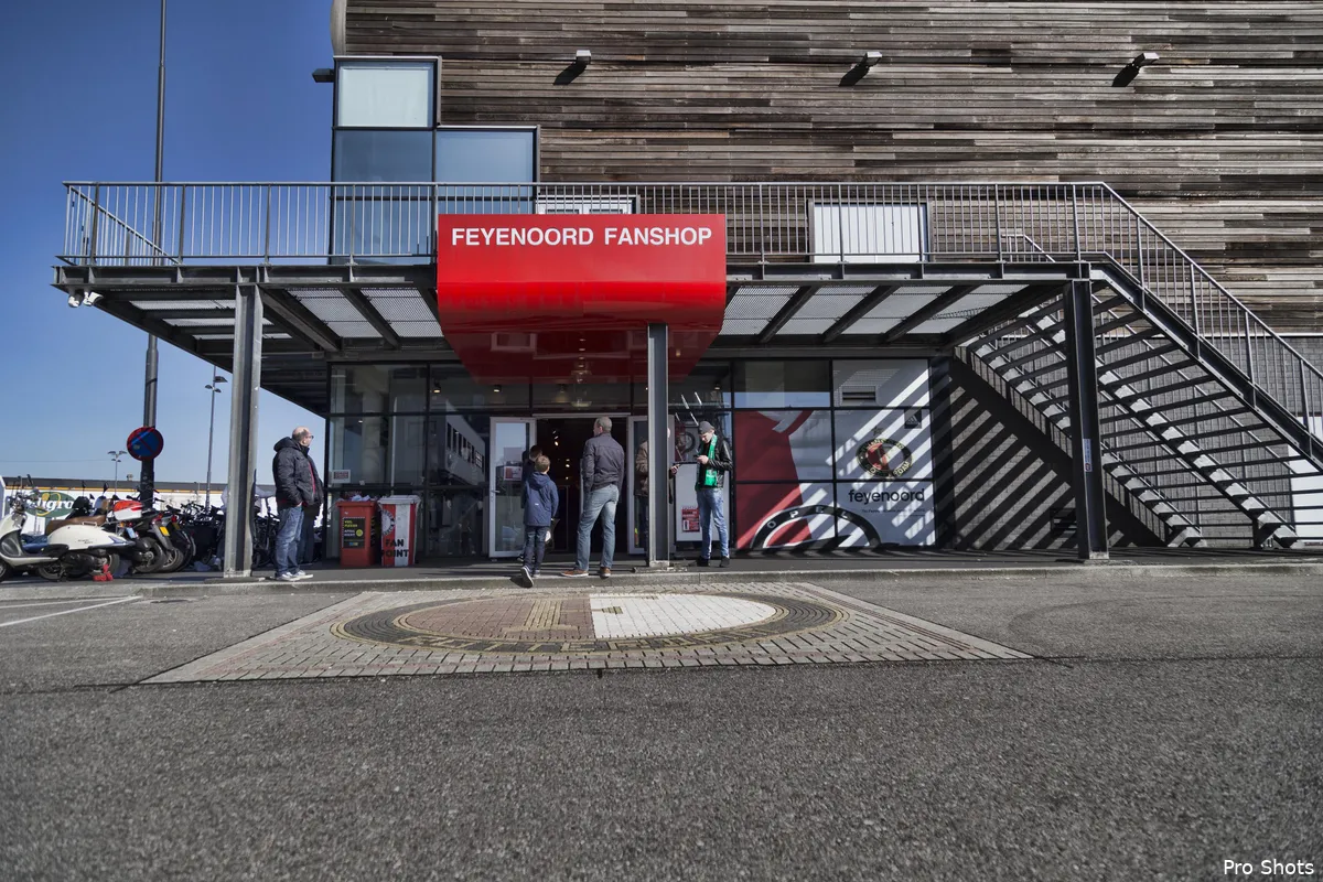 Nieuwe vestiging Feyenoord Fanshop op Binnenwegplein