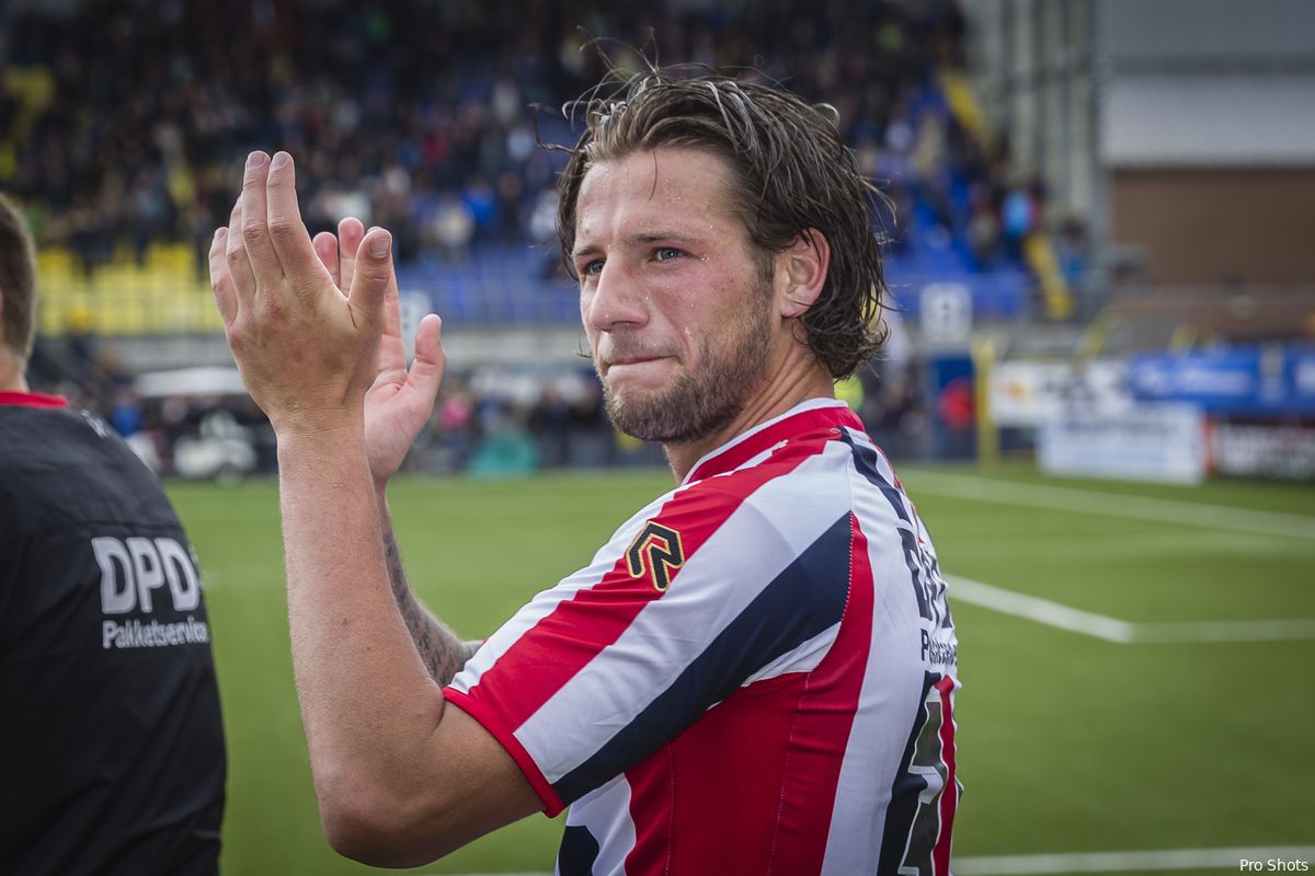 Ajax wil Dijks vandaag nog voor neus Feyenoord wegkapen