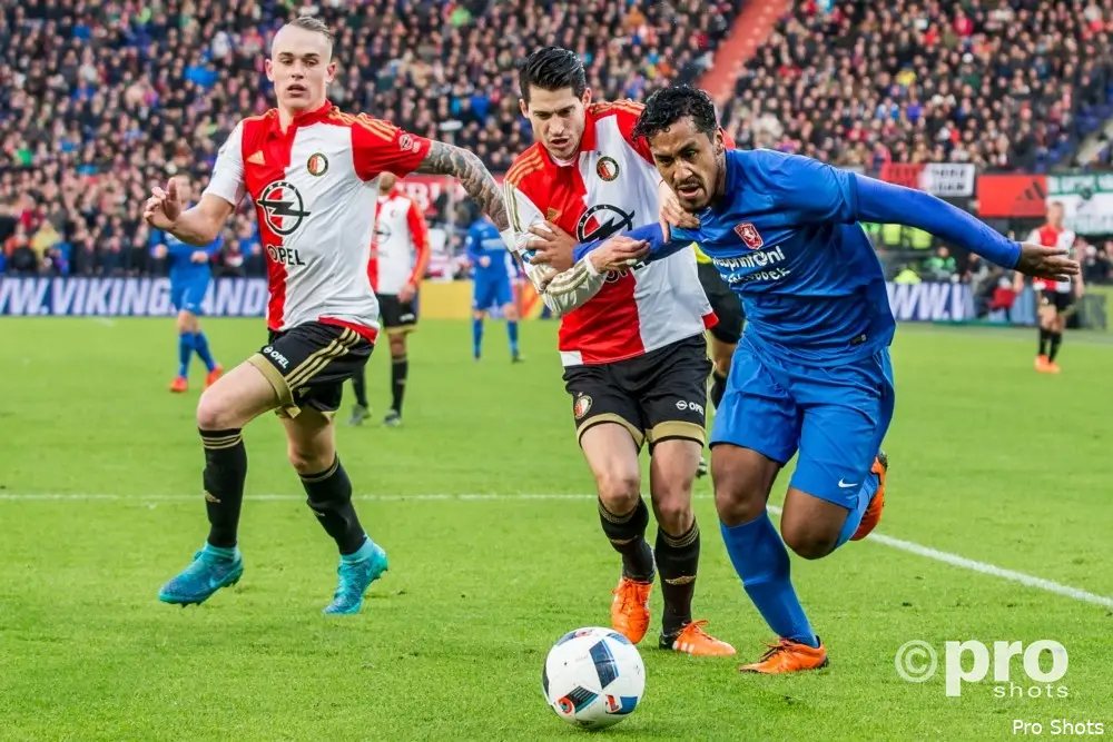 'Feyenoord komt vandaag met officieel bod op Tapia'